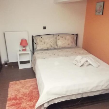 Optasia Luxury House Argos Bagian luar foto