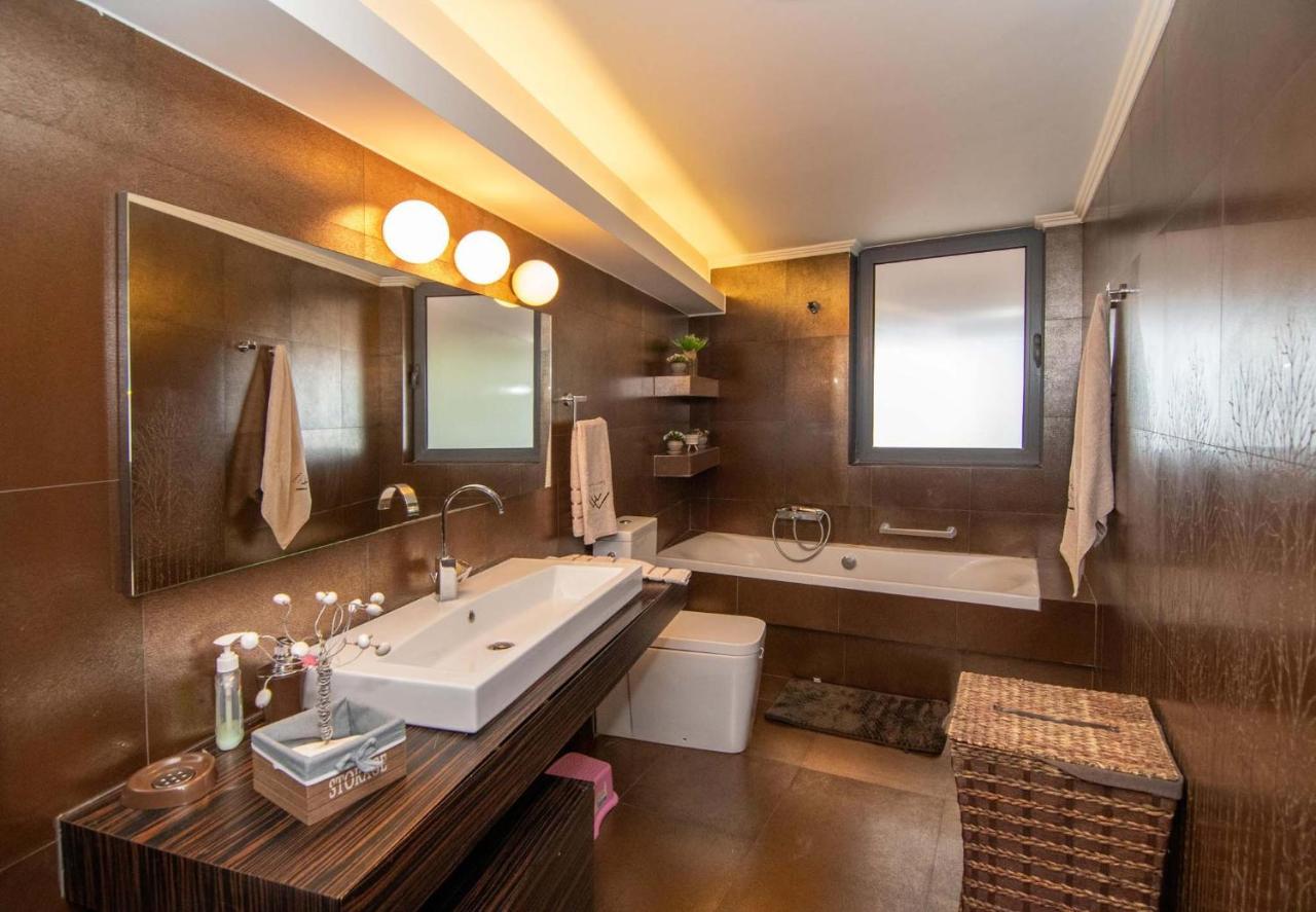Optasia Luxury House Argos Bagian luar foto
